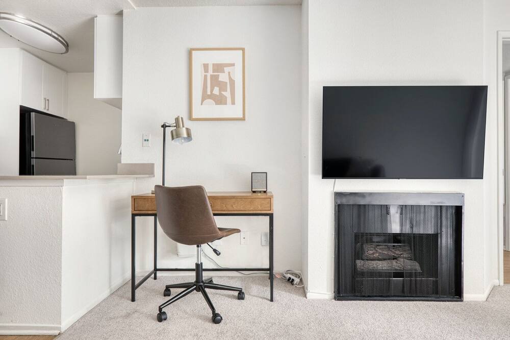 Photo of Bedroom in Los Feliz