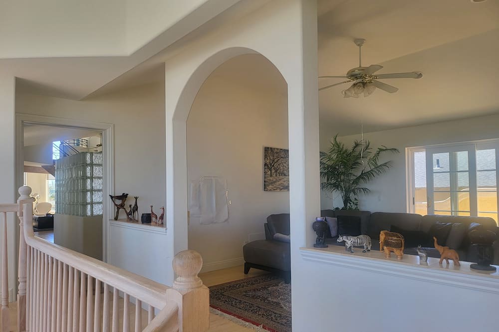 Photo of Livingroom in Olde Carlsbad