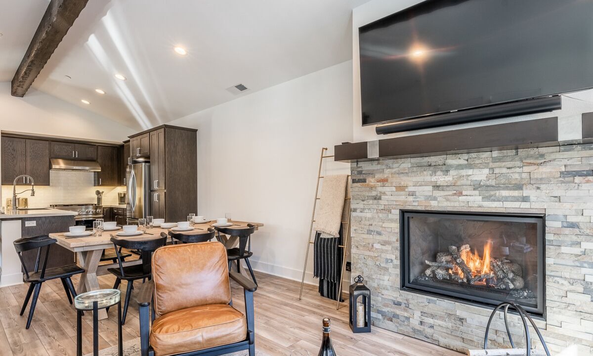 Photo of Livingroom in Mammoth Lakes