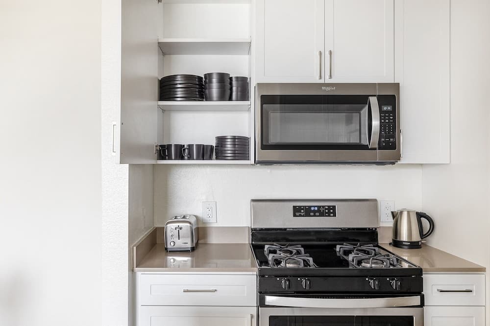 Photo of Kitchen in Los Feliz