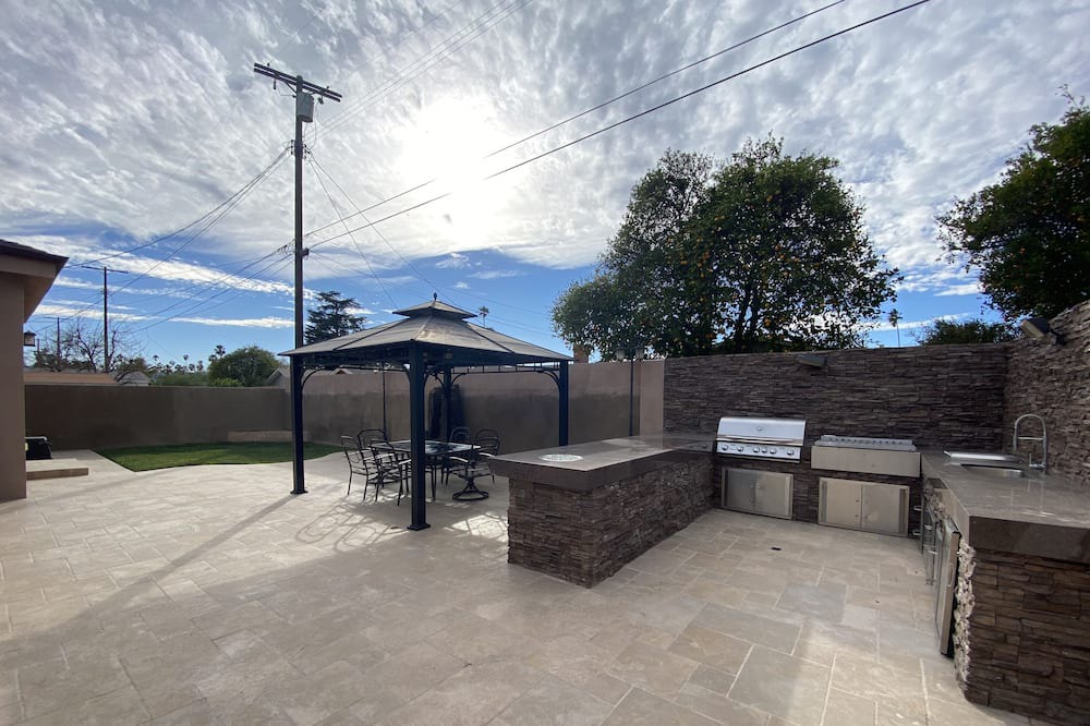 Photo of Patio Balcony in Lake Balboa