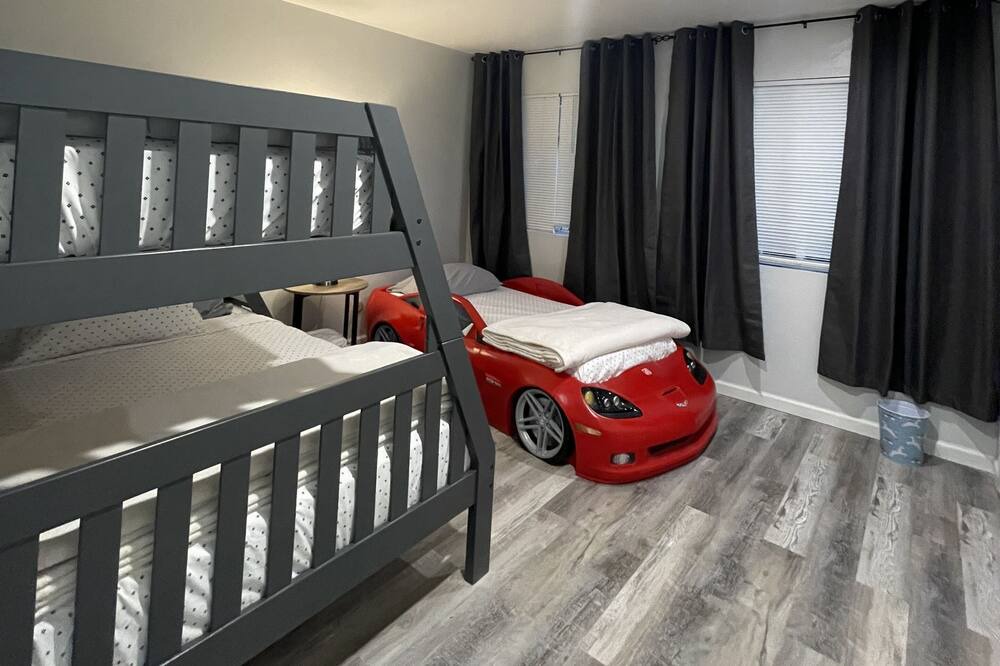 Photo of Bedroom in Otay