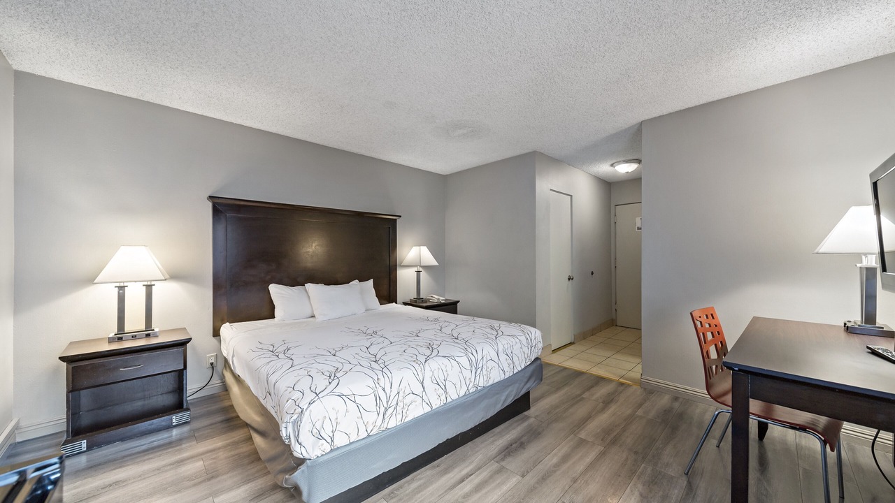 Photo of Bedroom in Chinatown