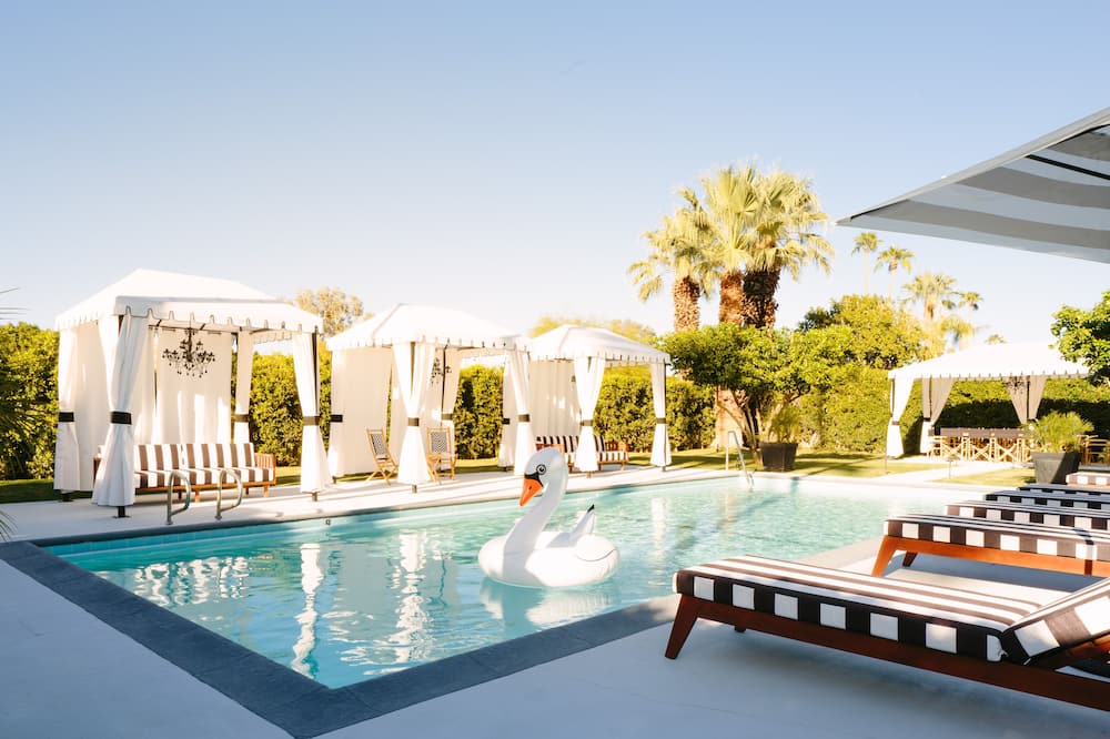 Photo of Outdoor in Warm Sands
