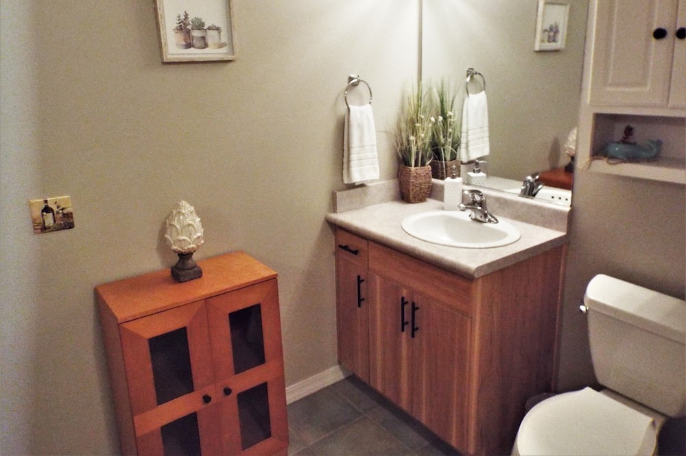 Photo of Bathroom in Oak Shores