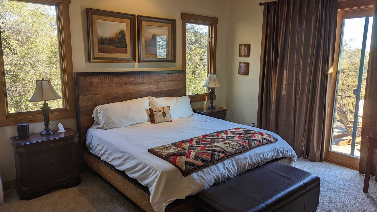 Photo of Bedroom in Grass Valley