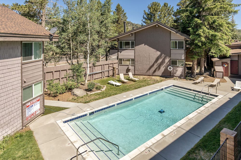 Photo of Outdoor in Mammoth Lakes