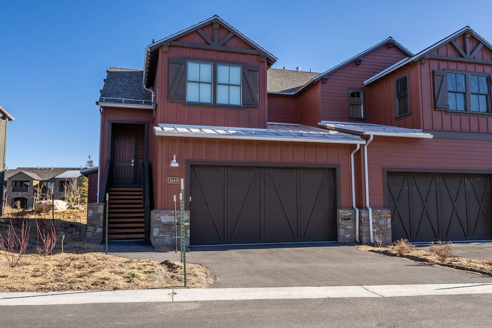 Photo of Outdoor in Mammoth Lakes