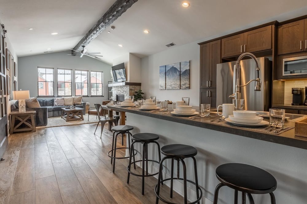 Photo of Kitchen in Mammoth Lakes