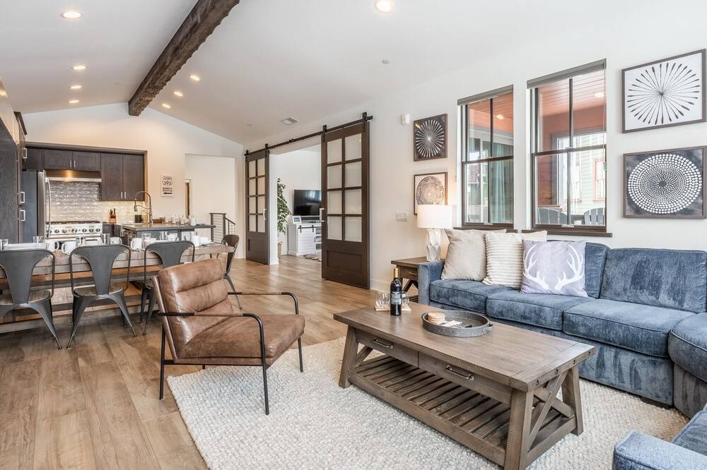 Photo of Livingroom in Mammoth Lakes