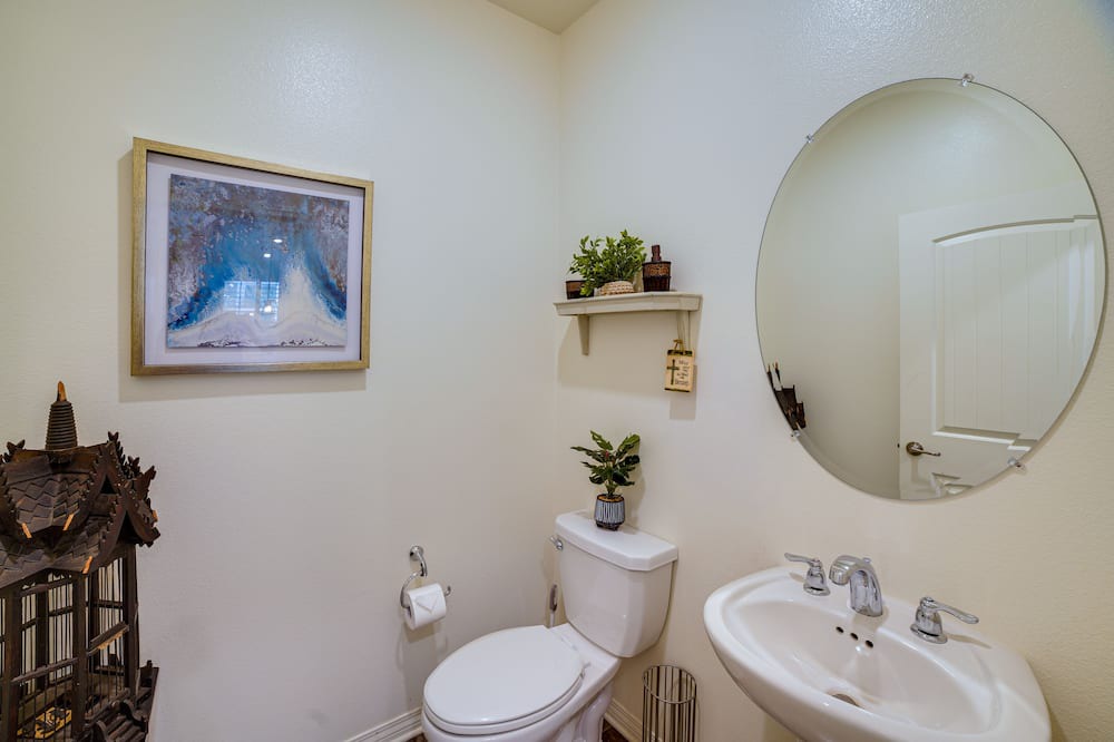 Photo of Bathroom in Sun City