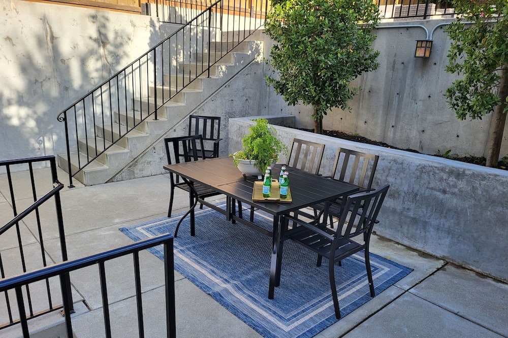 Photo of Outdoor in Cow Hollow