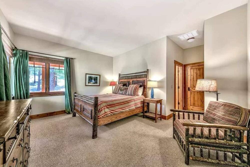 Photo of Bedroom in Grizzly Ranch