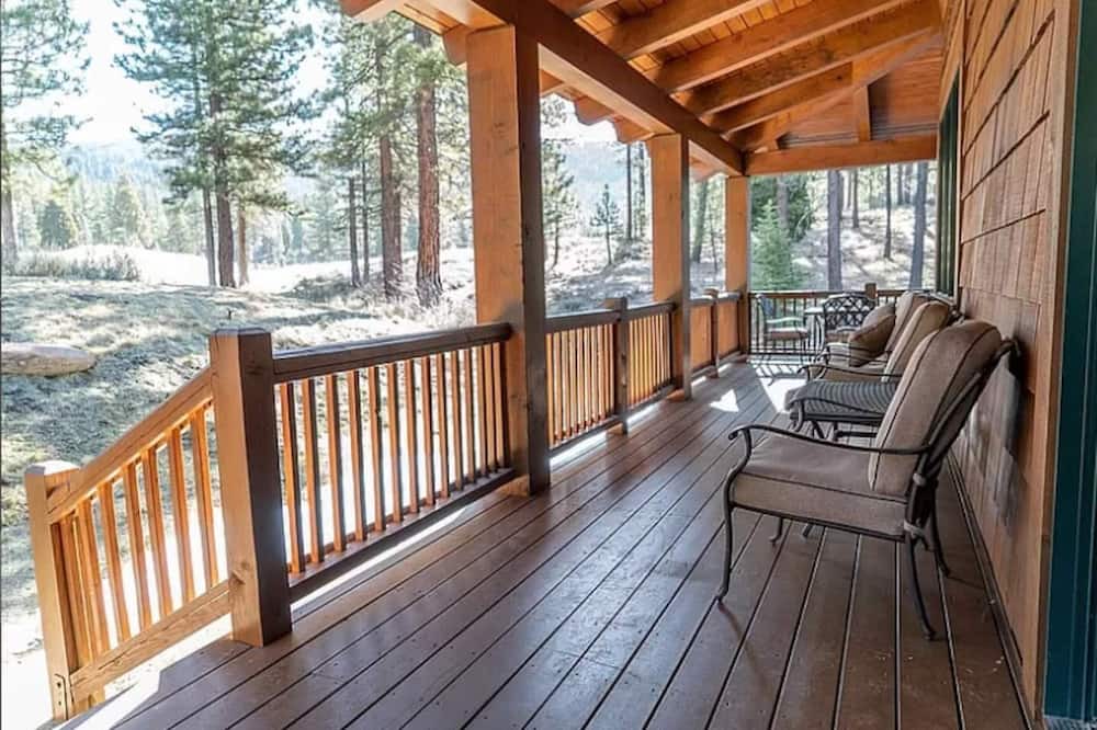 Photo of Patio Balcony in Grizzly Ranch