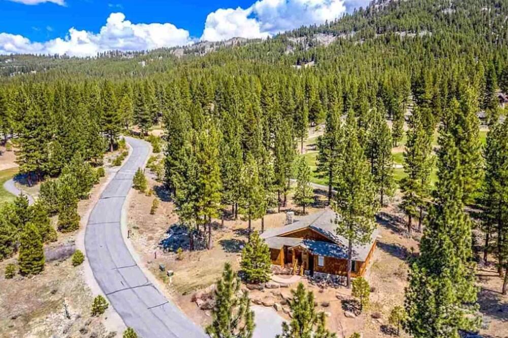 Photo of Outdoor in Grizzly Ranch