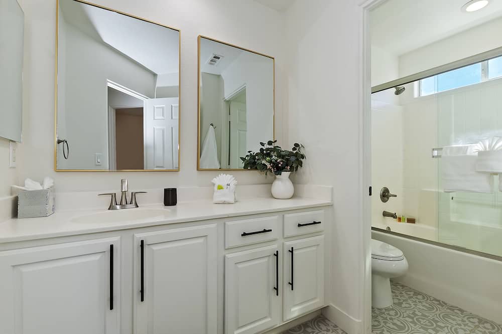 Photo of Bathroom in Coachella