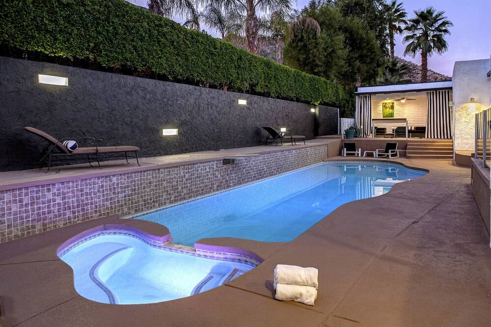 Photo of Outdoor in The Mesa