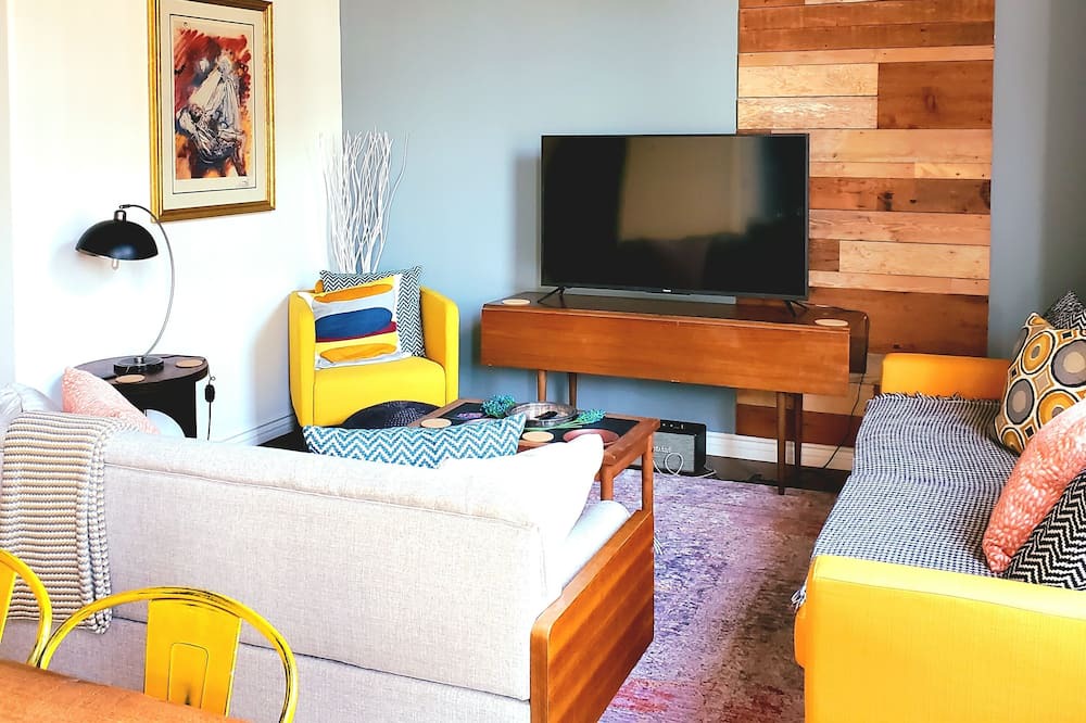 Photo of Livingroom in Historic Core