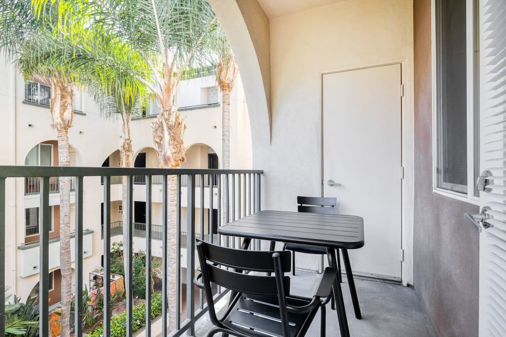 Photo of Patio Balcony in Playa Vista