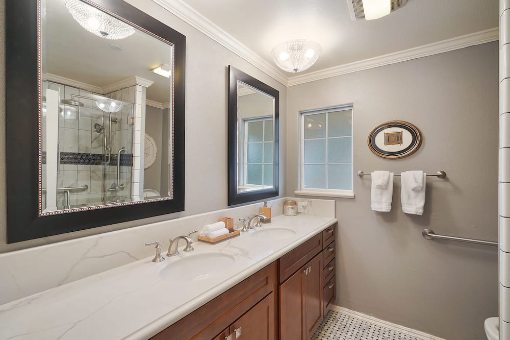 Photo of Bathroom in Livermore