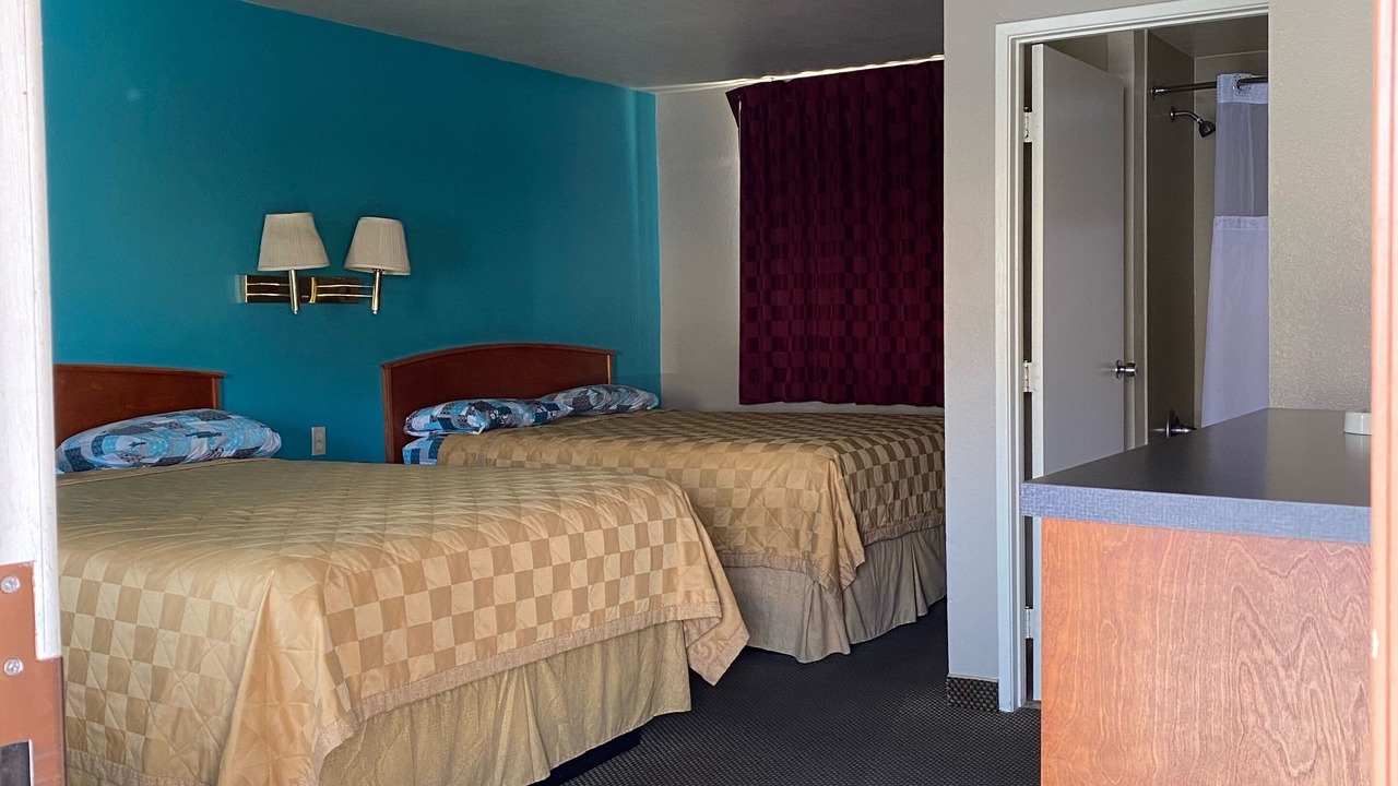 Photo of Bedroom in Lone Pine