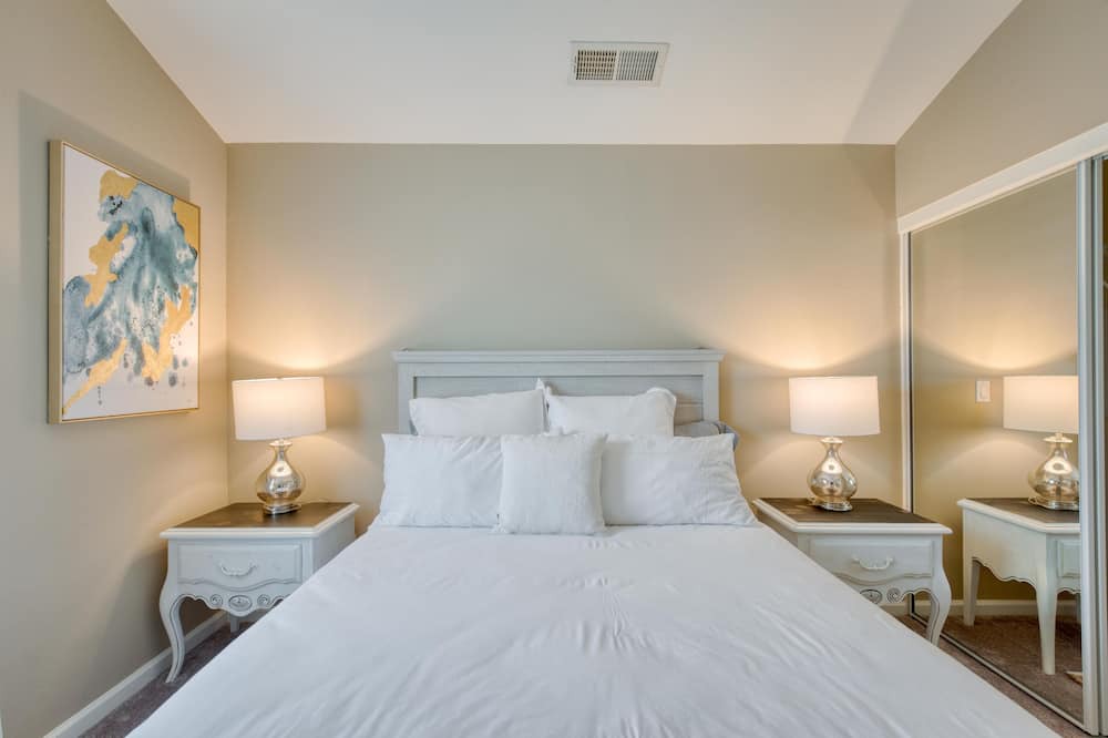 Photo of Bedroom in Santa Rosa