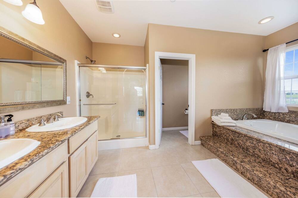 Photo of Bathroom in Livermore