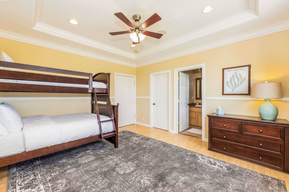 Photo of Bedroom in Livermore
