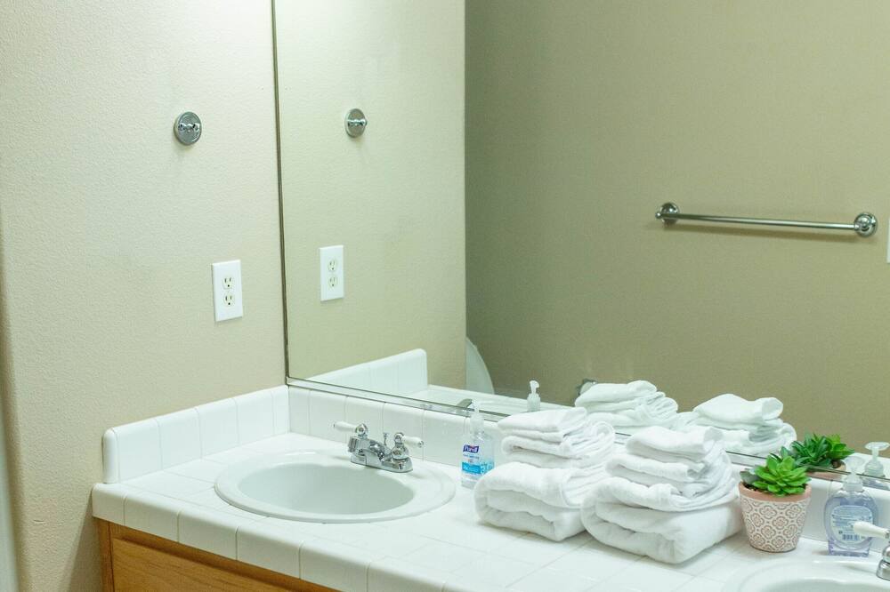 Photo of Bathroom in Shasta Lake