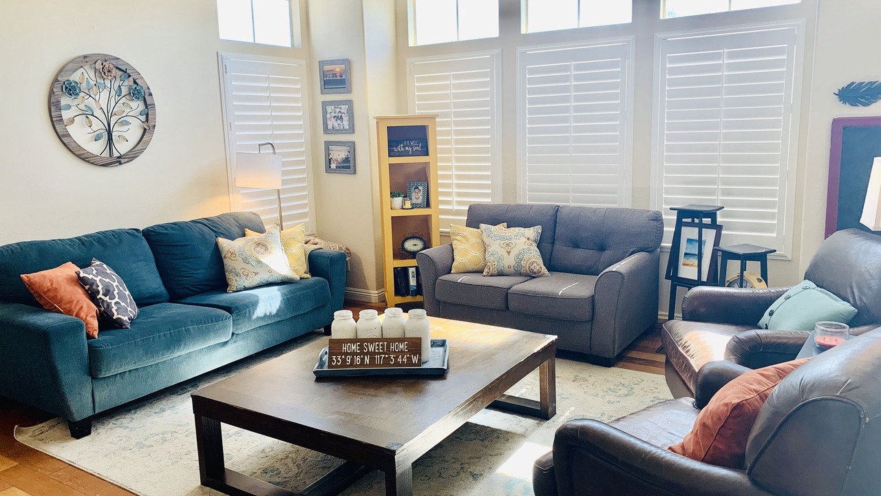 Photo of Livingroom in Midway