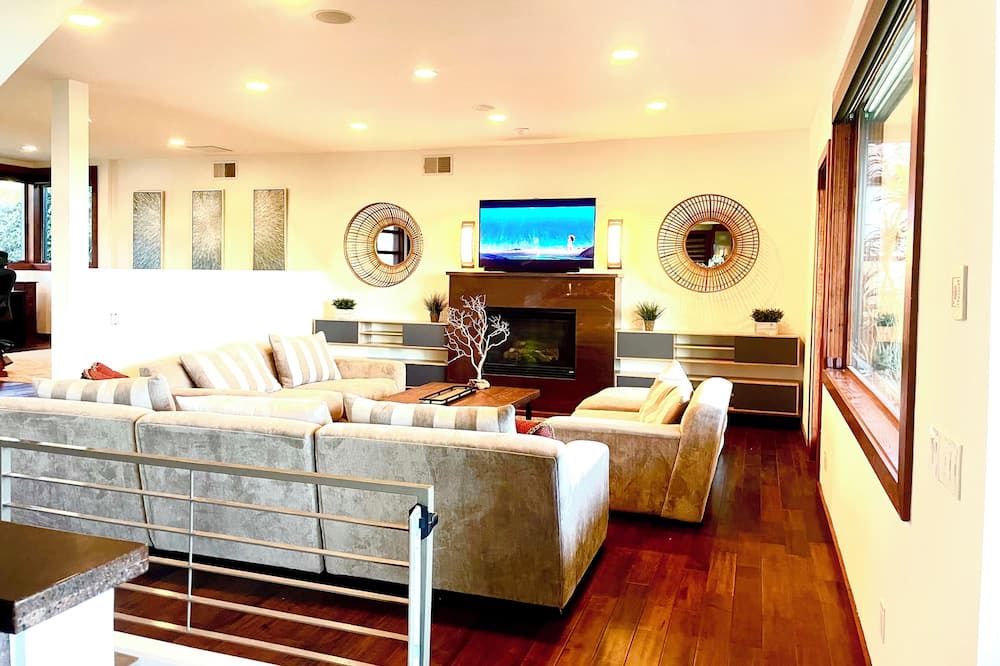 Photo of Livingroom in Mission Hills