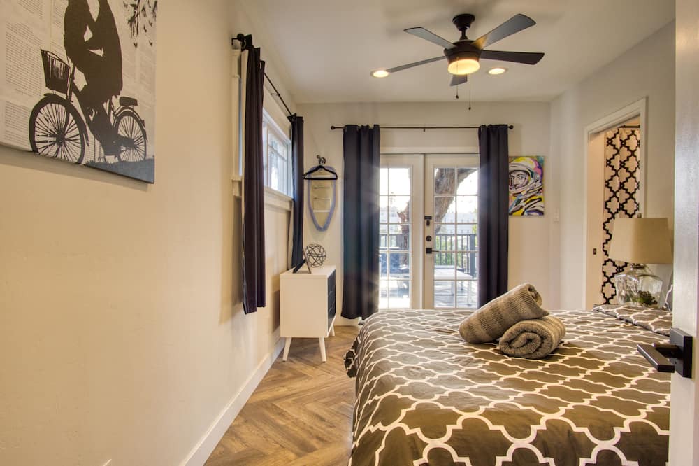 Photo of Bedroom in Grant Hill