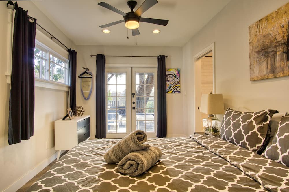 Photo of Bedroom in Grant Hill