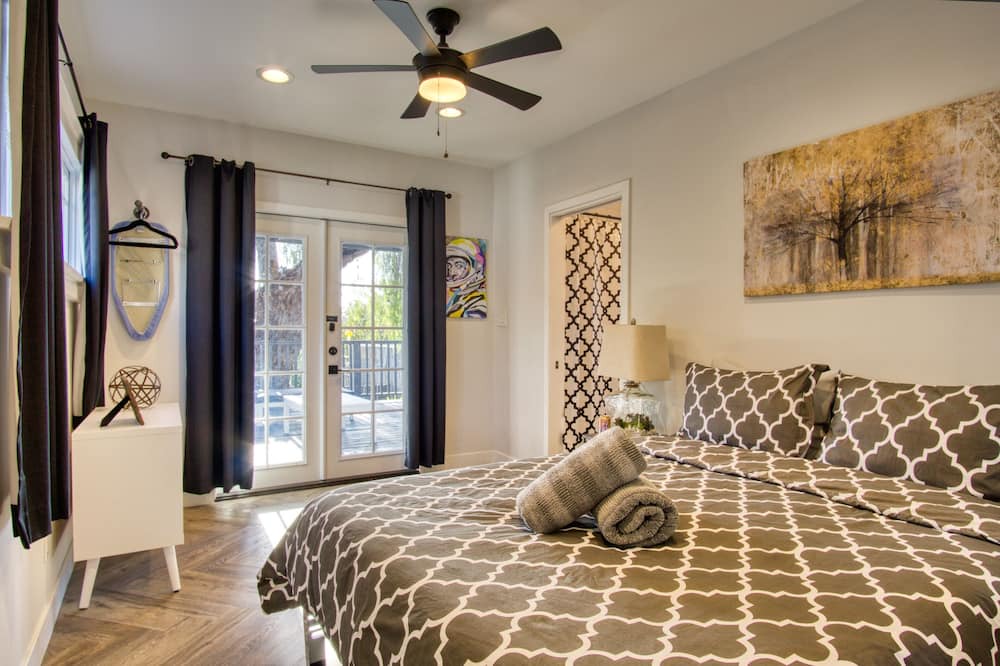 Photo of Bedroom in Grant Hill