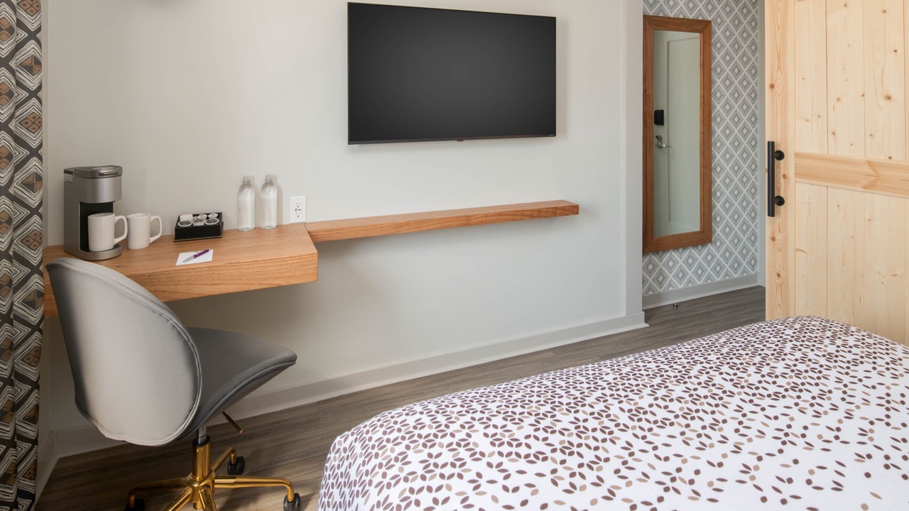 Photo of Bedroom in Downtown North