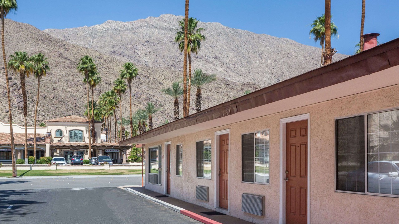 Photo of Outdoor in Tahquitz River Estates