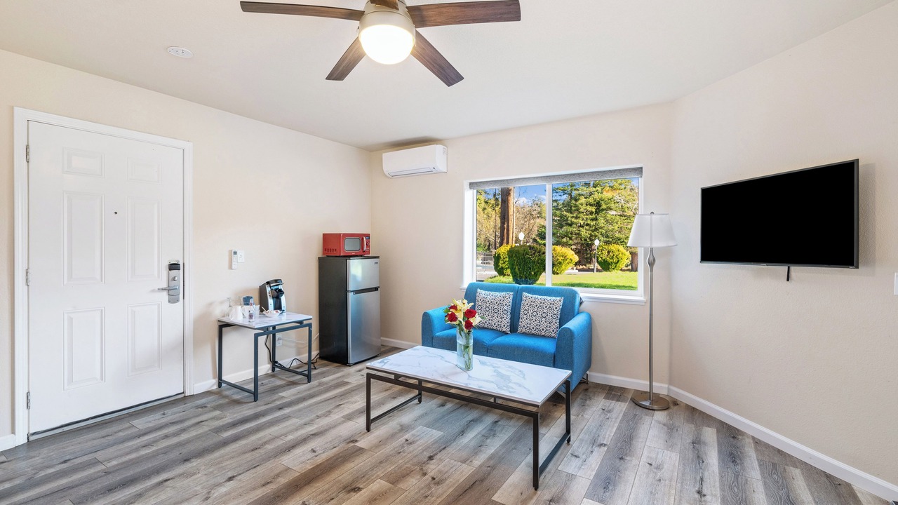Photo of Bedroom in Guerneville