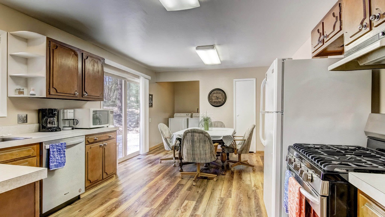 Photo of Kitchen in Black Bart