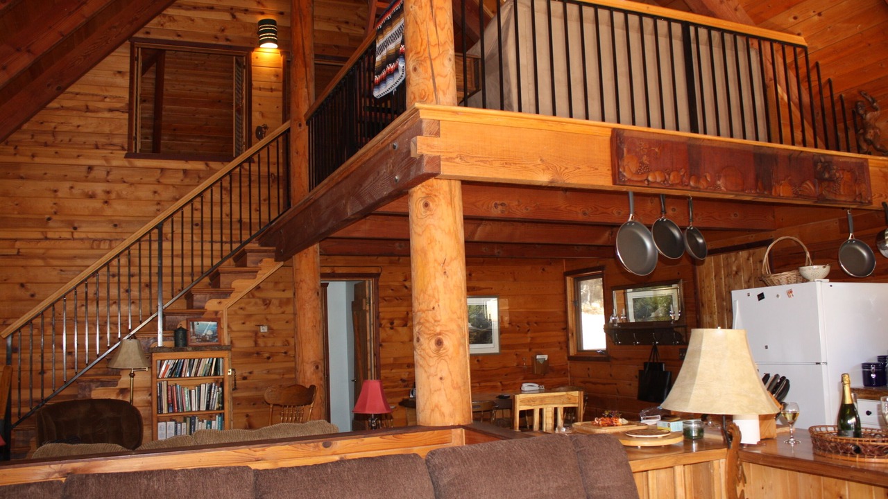 Photo of Livingroom in Springville