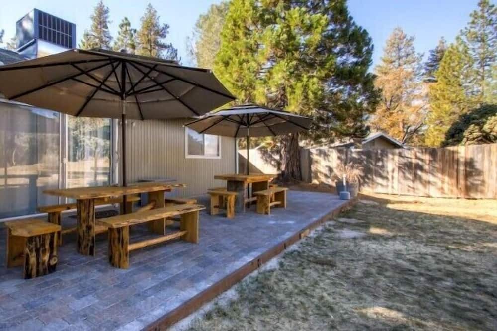 Photo of Outdoor in Oakhurst