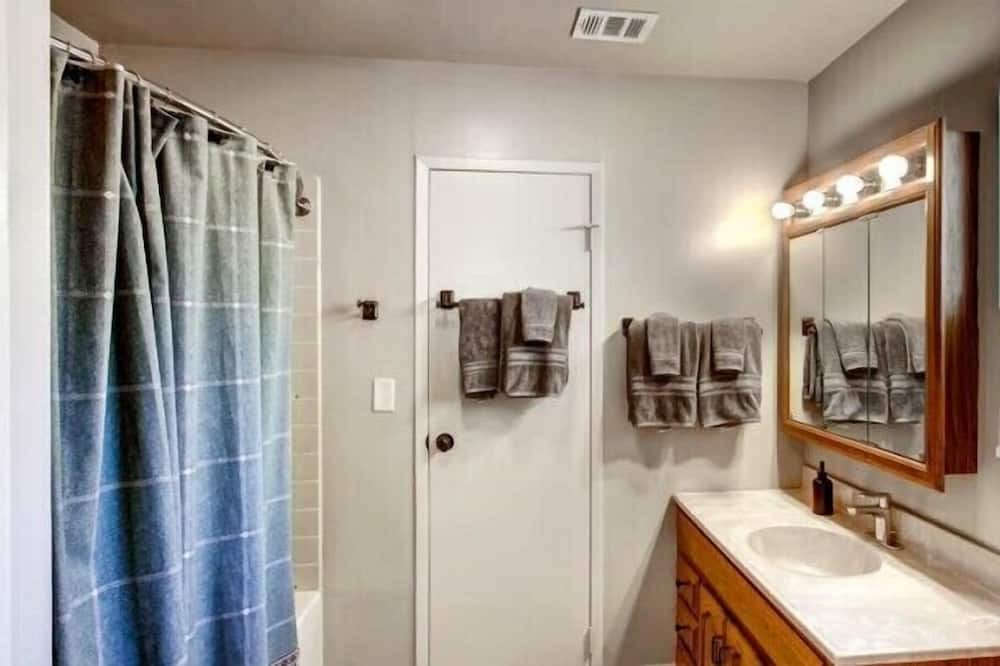 Photo of Bathroom in Oakhurst