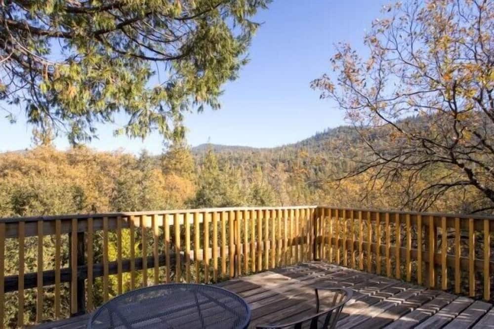 Photo of Patio Balcony in Oakhurst