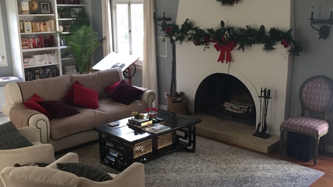 Photo of Livingroom in Altadena