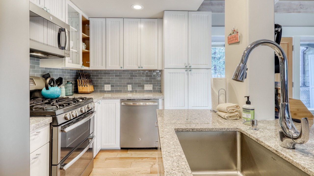 Photo of Kitchen in Tahoe Sierra Estates