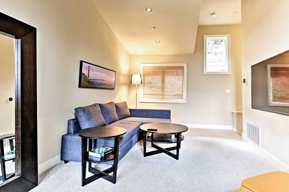 Photo of Livingroom in San Carlos