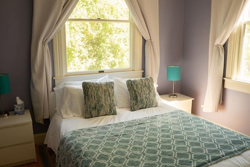 Photo of Bedroom in Orangevale