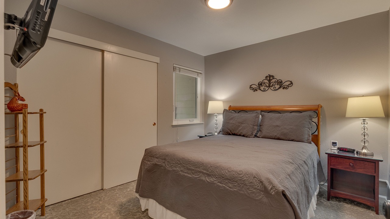 Photo of Bedroom in Carnelian Woods