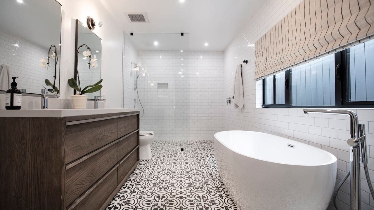 Photo of Bathroom in Beverly Glen