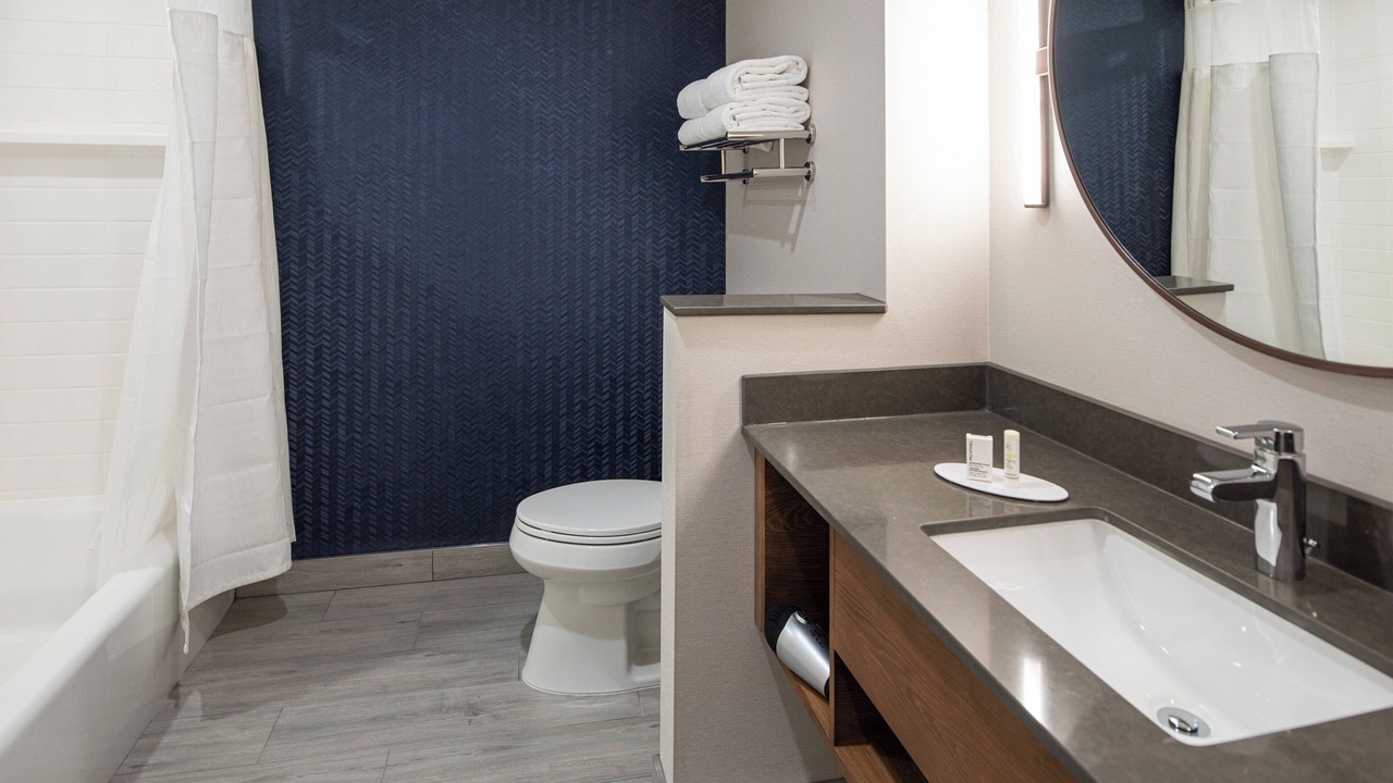 Photo of Bathroom in Los Alamitos