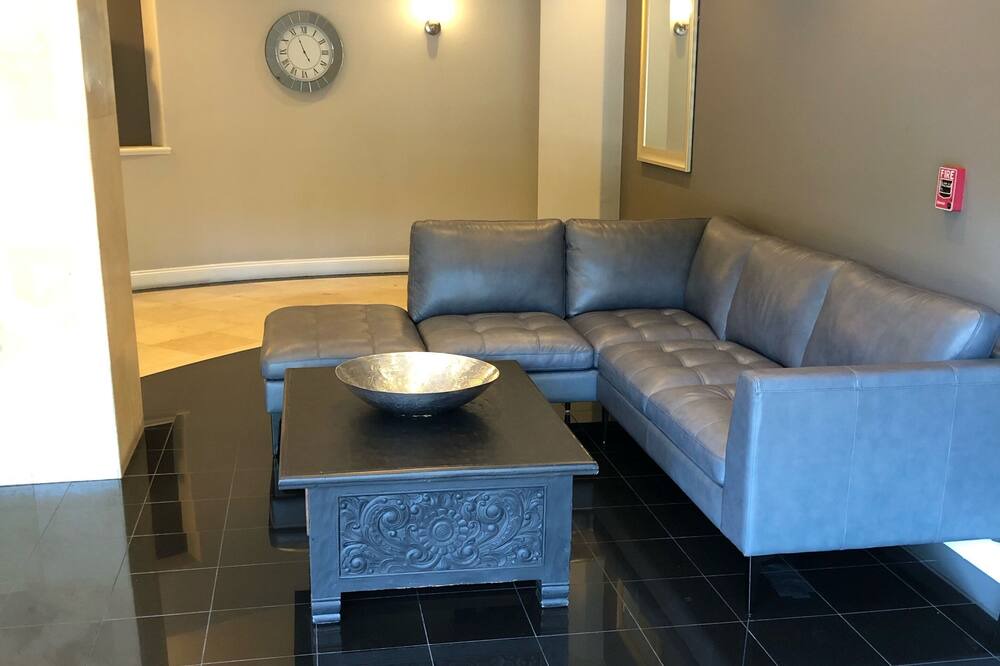 Photo of Livingroom in Pacific Terrace